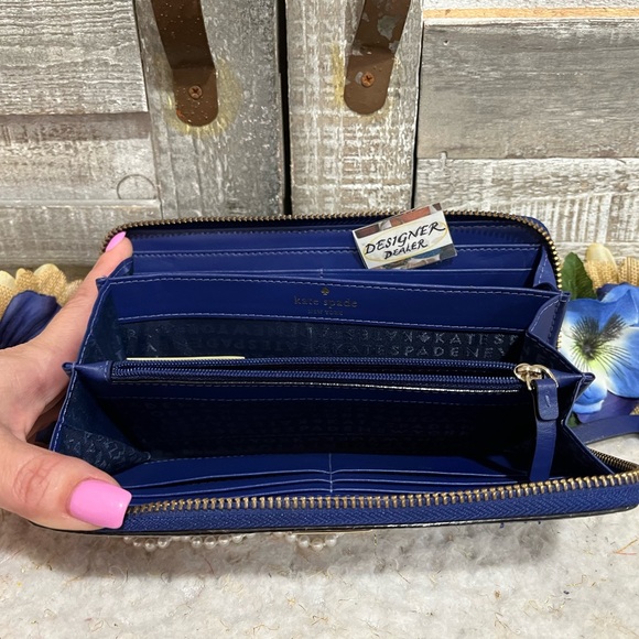 Authentic KATE SPADE Neda Market Street Accordion Wallet Blue EUC! - Picture 6 of 12